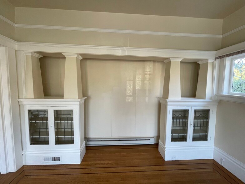 Building Photo - 511 D St