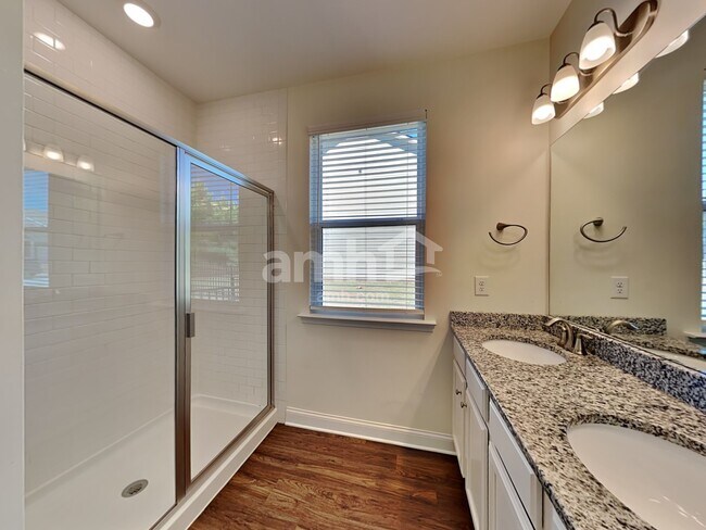 Building Photo - 248 Lake Vista Drive