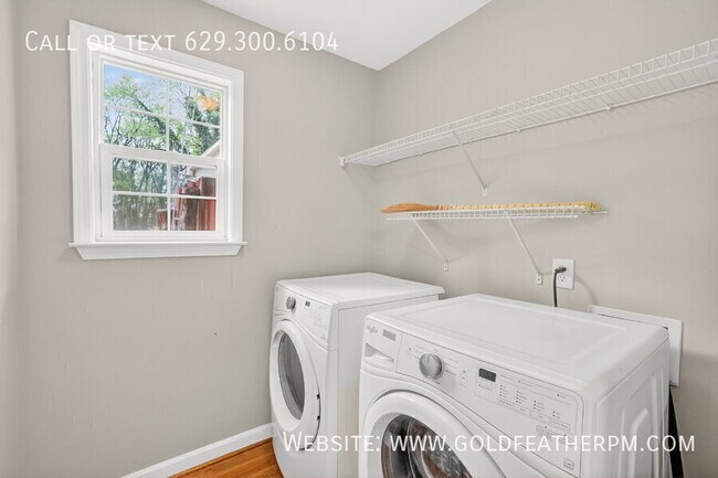 Building Photo - 3940 Waterford Way