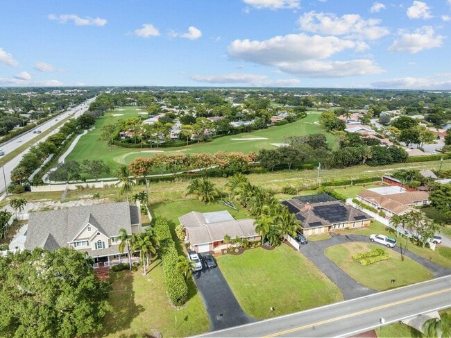 Building Photo - 3929 Lowson Blvd