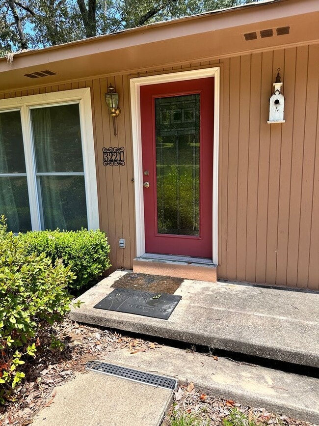 Building Photo - Exclusively Offered By Muse Realty, LLC