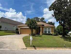 Building Photo - 810 Hillside Dr