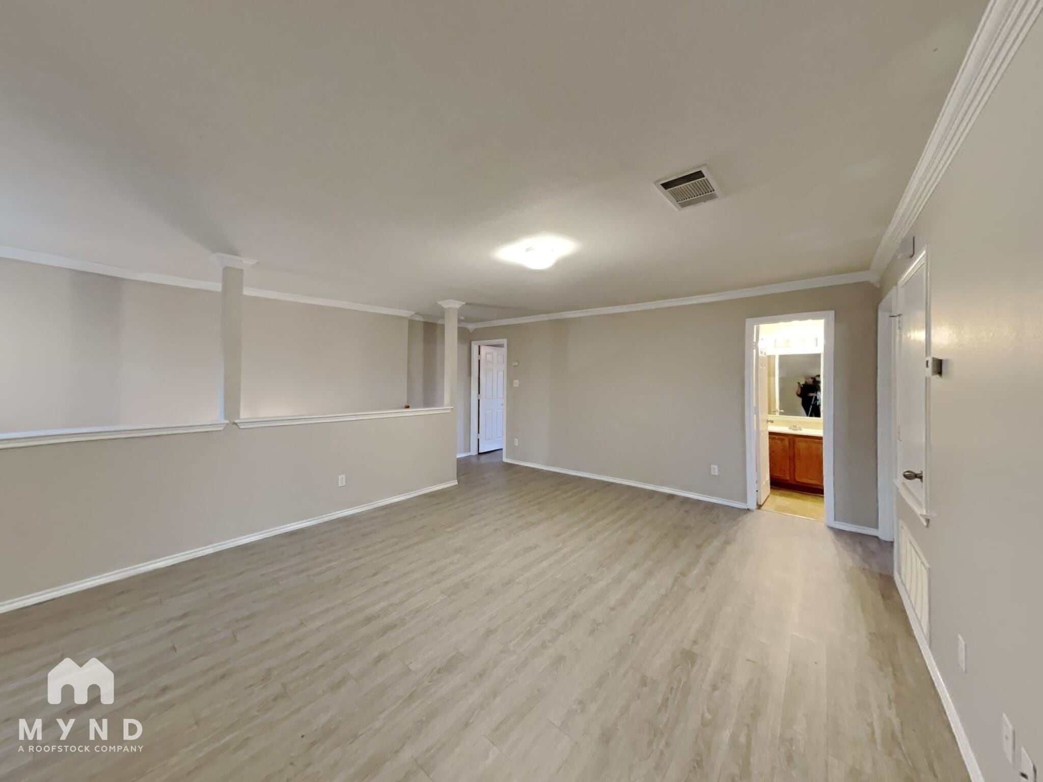 Building Photo - 5644 Brougham Way