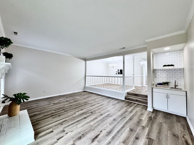 Building Photo - READY NOW!! Completely Updated 3-Bedroom Townhome in Kempsville Lake! Fenced Backyard - Pet Frien...