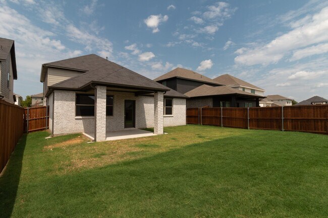 Building Photo - 1140 Enchanted Rock Ln
