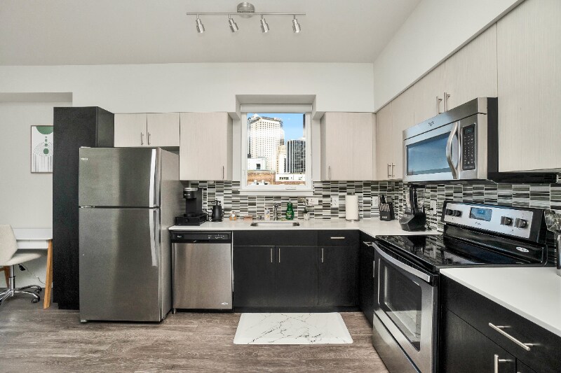 Building Photo - 80 South Main St