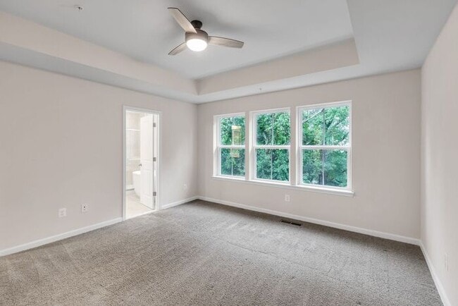 Building Photo - 9582 Killenney Pl