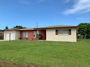 Building Photo - 3/2/1 RENTAL HOUSE IN THE RIVER PARK AREA.
