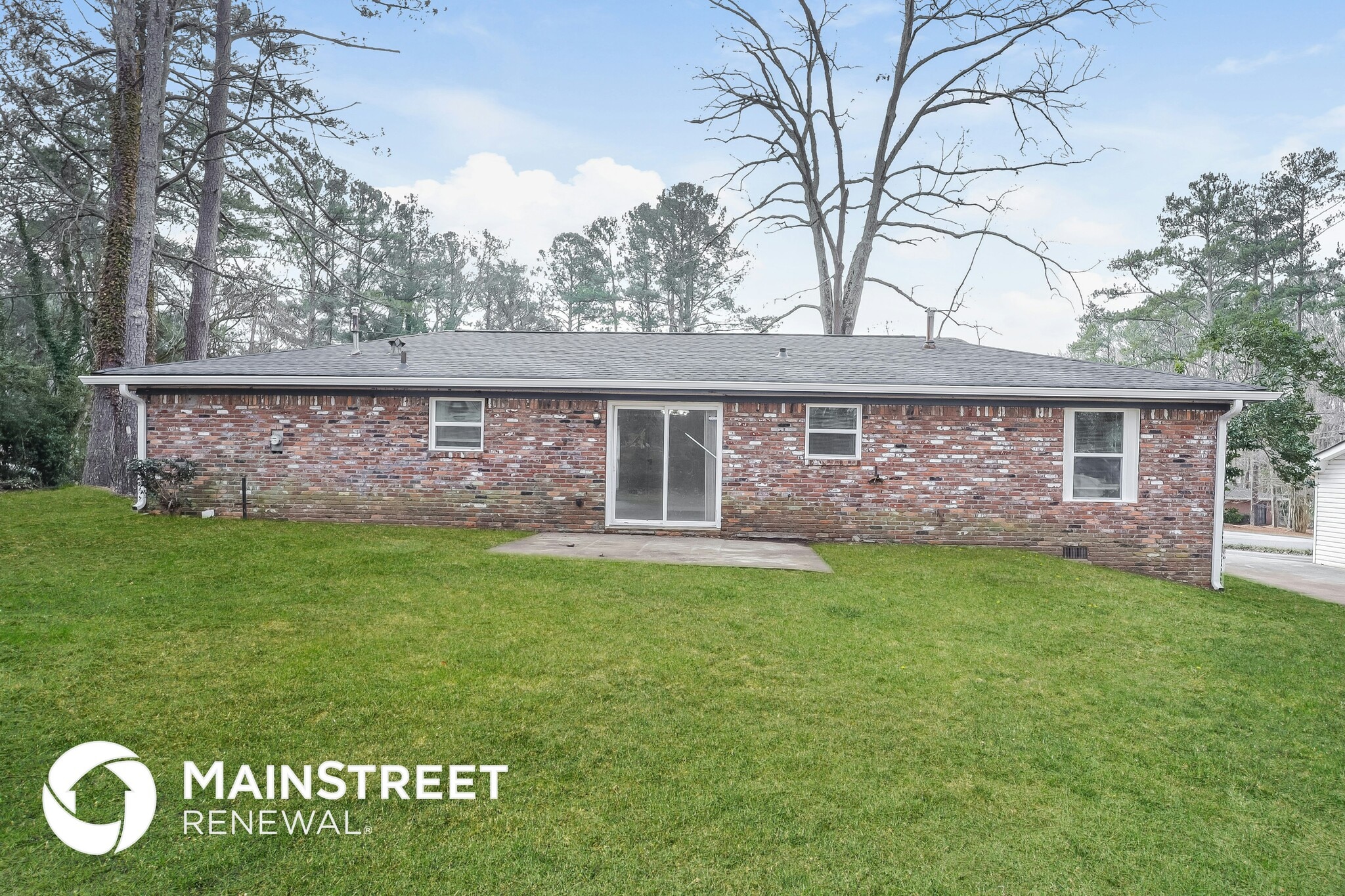 Building Photo - 2073 Louis Xiv Ln