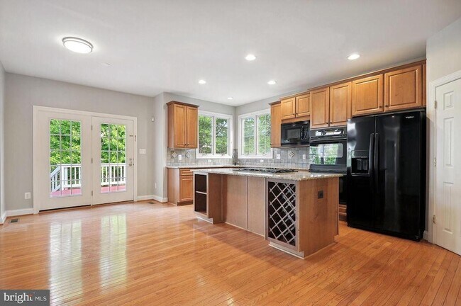 Building Photo - 43708 Red House Dr