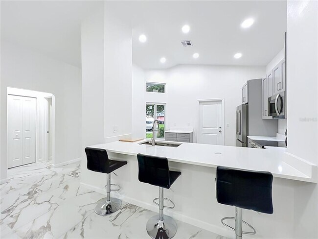 Building Photo - 11148 Pinewood Cove Ln