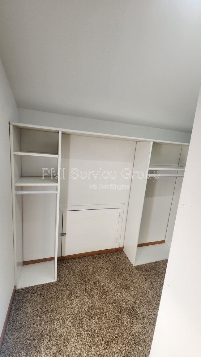 Building Photo - 1322 Foxford Ln