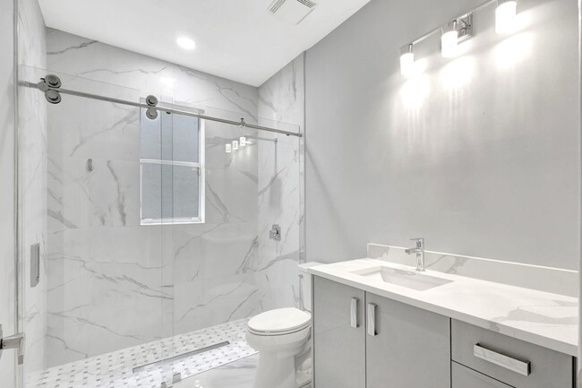 Building Photo - 6453 Paradise Cove