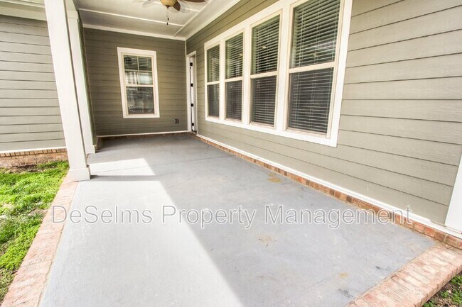 Building Photo - 3125 Hazelton Dr