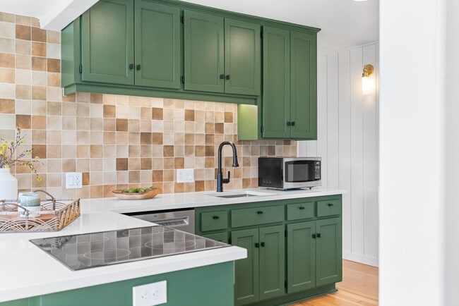 Building Photo - Freshly Remodeled Stunner Perched on the H...