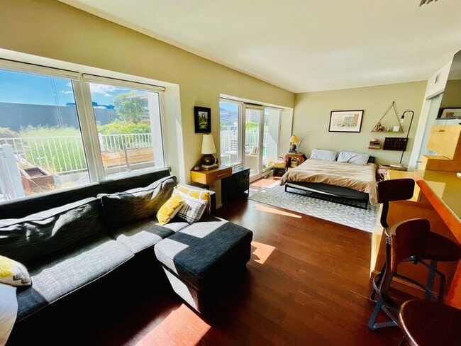 Building Photo - MOVE IN SPECIAL!!! DEPOSIT MOVES YOU IN!!!