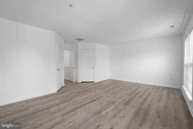 Building Photo - 1804 Watch House Cir S
