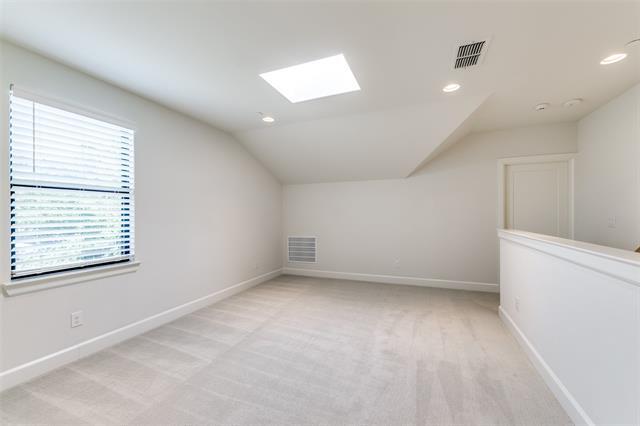 Building Photo - 4338 Emerson Ave