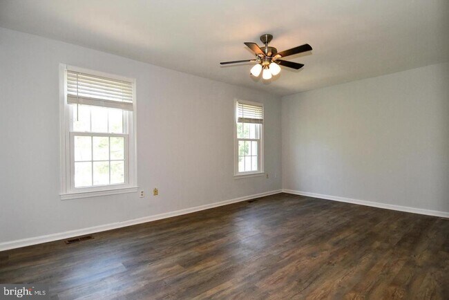 Building Photo - 10451 Malone Ct