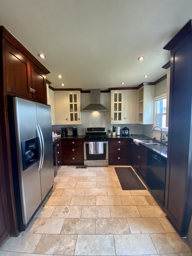 Building Photo - 2117 S Delaware Ct