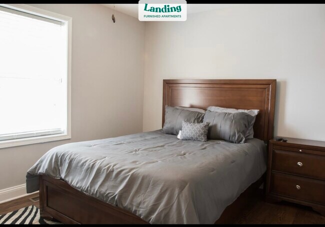 Building Photo - 948 Pulliam St SW