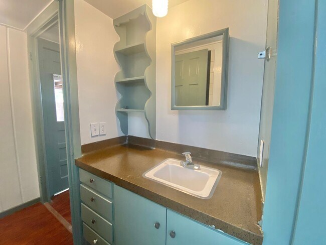 Building Photo - PRE- LEASING NOW for 7/09/2026