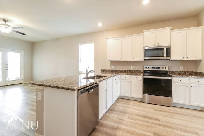 Building Photo - 25402 Cypress Bend Dr