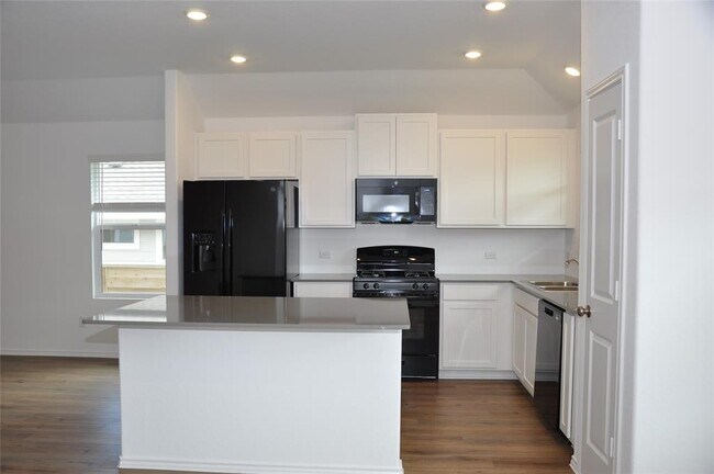 Building Photo - 141 Tofalla