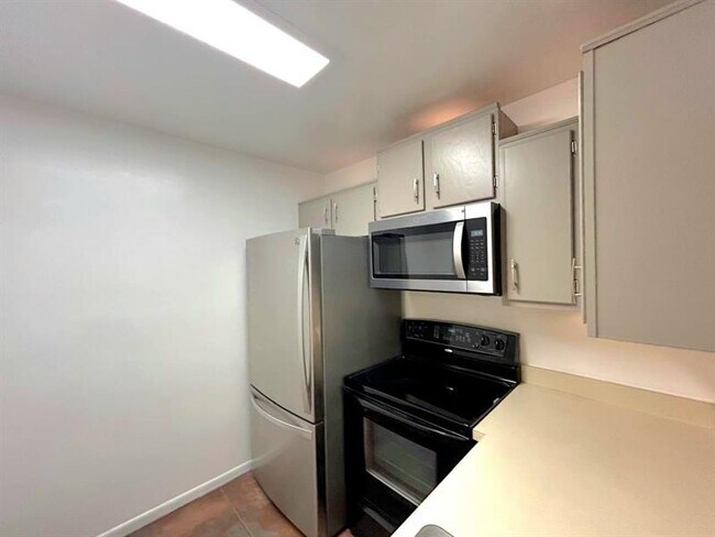 Building Photo - 4147 NW 90th Ave