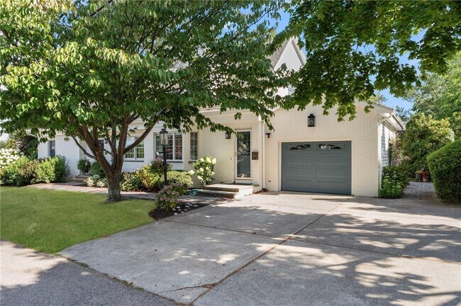 Building Photo - 73 Merton Rd