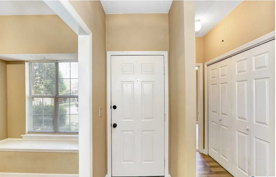 Building Photo - 111 Bentworth Ln