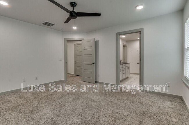 Building Photo - 13508 Vinita Dr