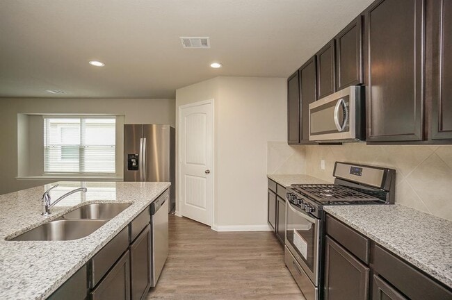 Building Photo - 3331 Rosselli Brush Dr