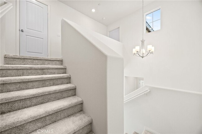 Building Photo - 12511 Ava Loma St