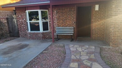 Building Photo - 1209 Antonio St