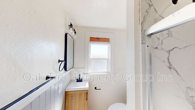 Building Photo - 3619-3619 San Leandro St