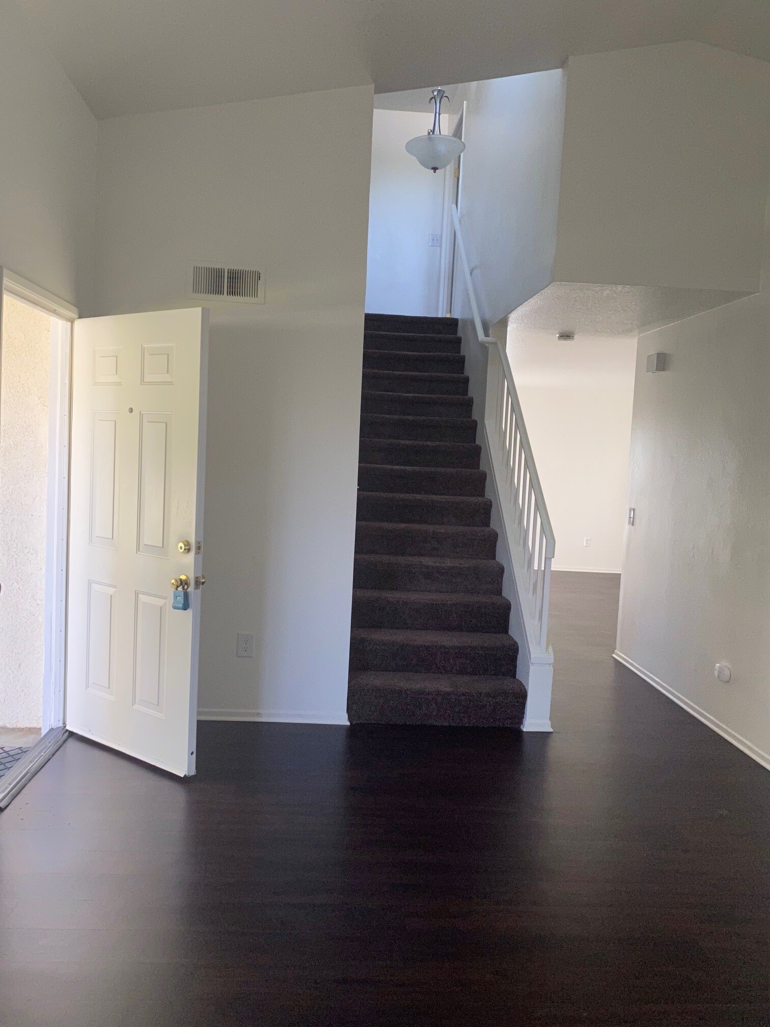 Building Photo - 44641 Stonebridge Ln