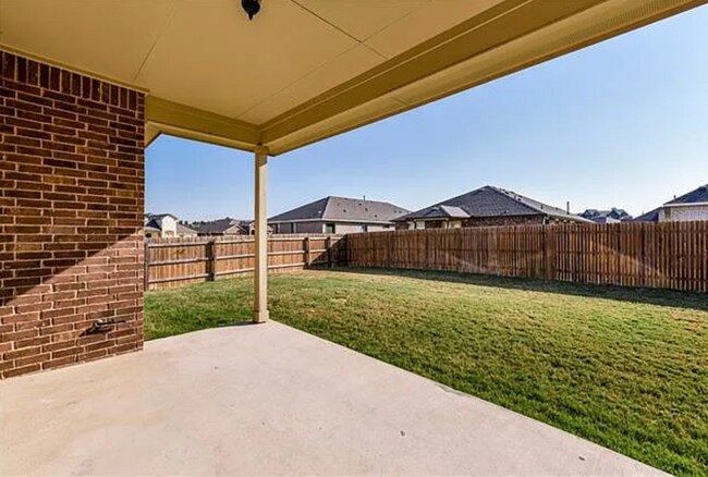 Building Photo - 1905 Texoma Dr