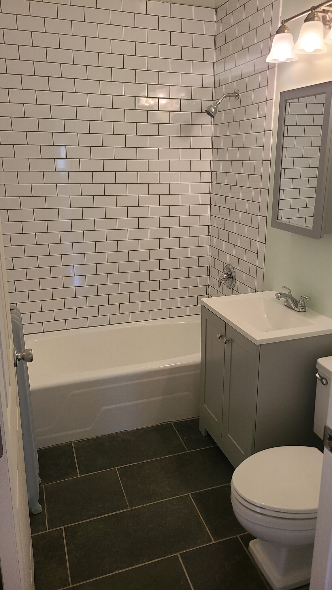 Building Photo - 60 Richmond Ave