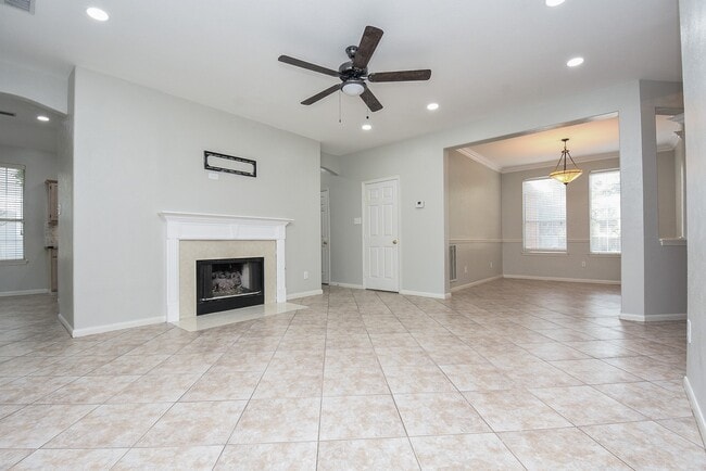 Building Photo - 202 W Sterling Pond Cir