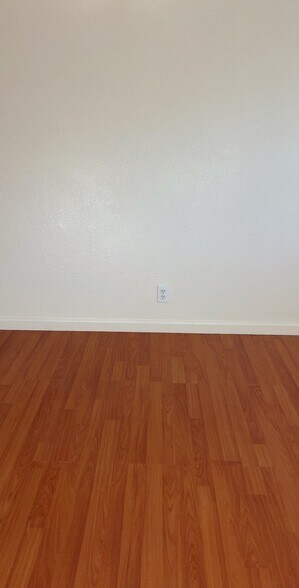 Building Photo - 1688 Maubert Ct
