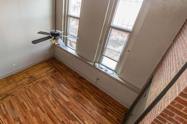 Building Photo - Nash Street Lofts-Unit I