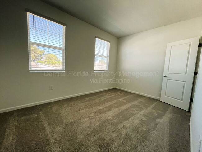 Building Photo - 2080 Rider Rain Ln