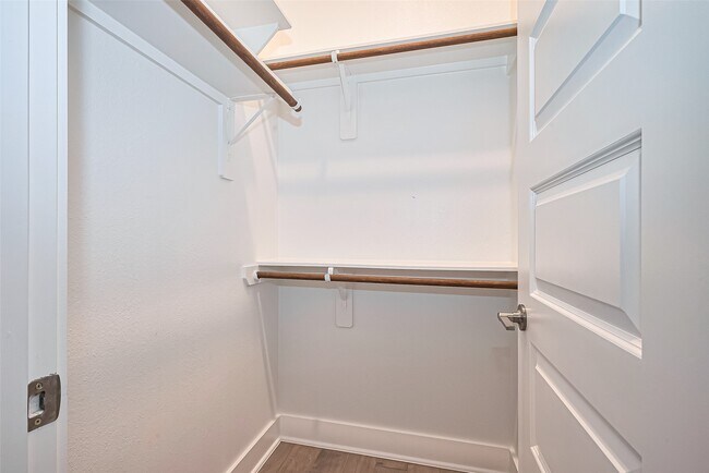 Building Photo - 1322 McMurtry Ridge Dr