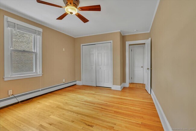 Building Photo - 40 Robin Rd