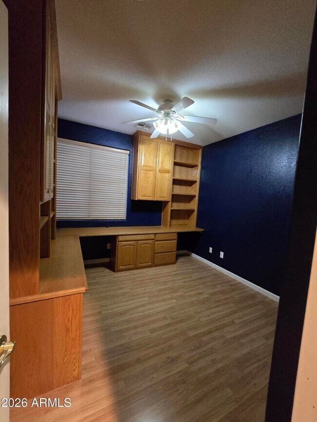 Building Photo - 14307 W Piccadilly Ave