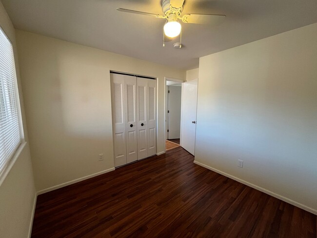 Building Photo - $500 Move in Special - Spacious 4 bed 2 ba...