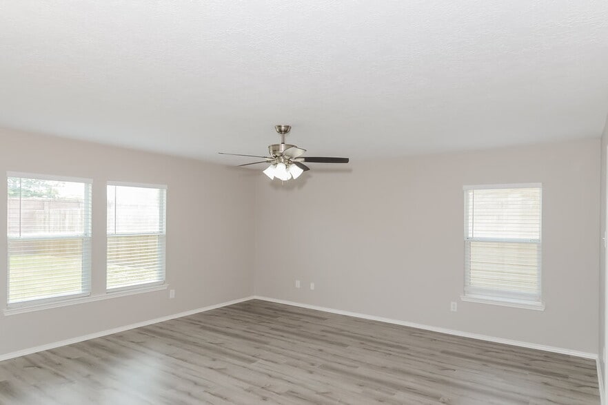 Building Photo - 7318 Cypress Prairie Dr