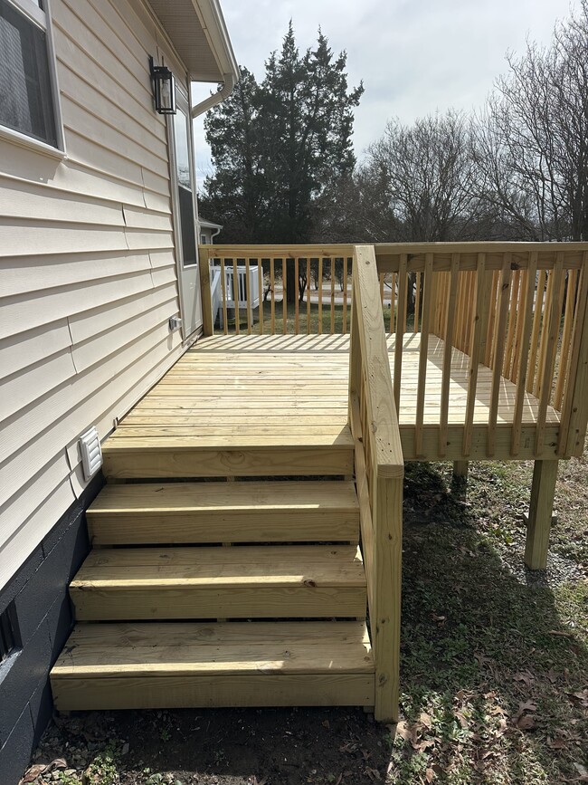 Building Photo - 200 Charles St