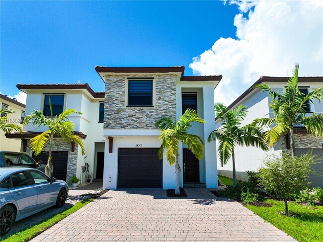 Building Photo - 24902 SW 107th Ave